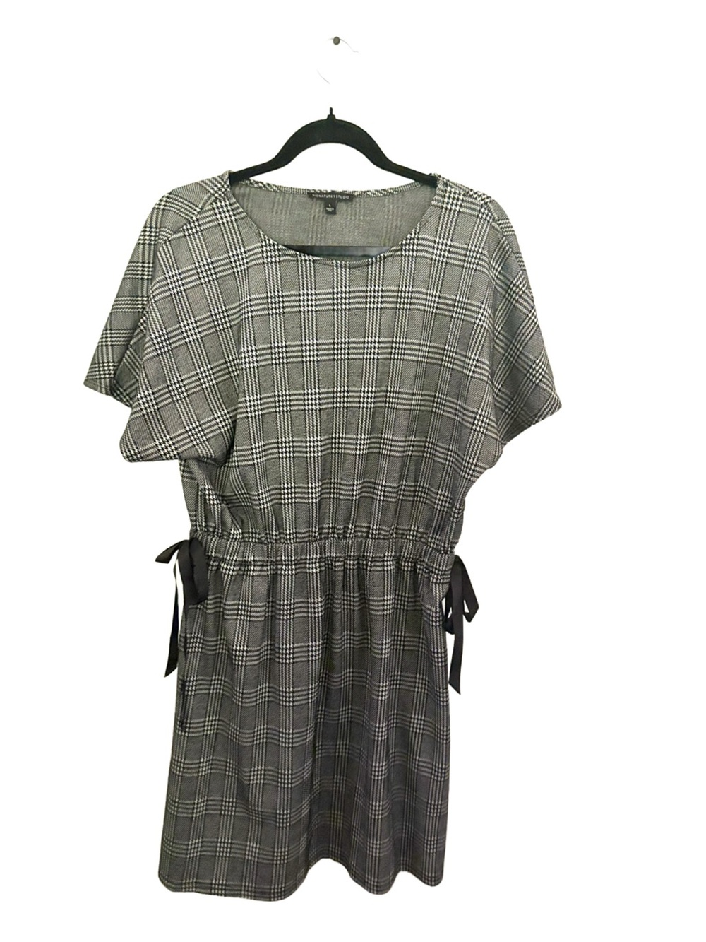 Signature Studio Black & Gray Plaid Midi Drawstring Dress